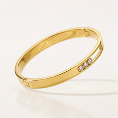 ALINA DIAMOND BANGLE