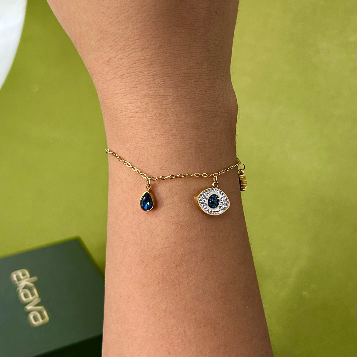 EVIL EYE CHARM BRACELET