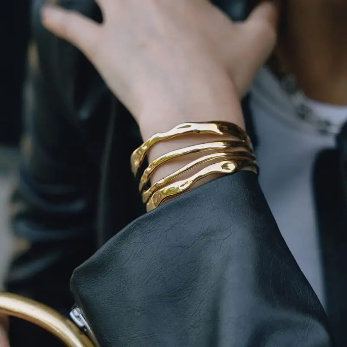 WAVE STATEMENT CUFF